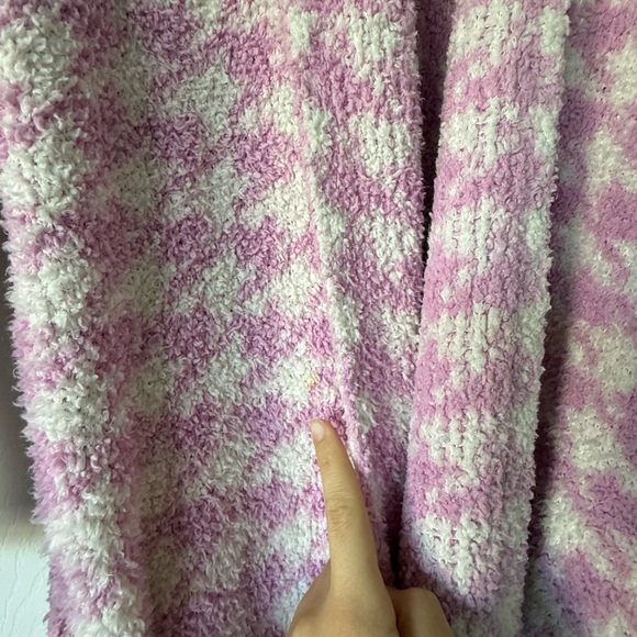 GENTLY USED SKIMS PINK HOUNDSTOOTH LONG ROBE - SIZE LARGE! - Picture 4 of 4